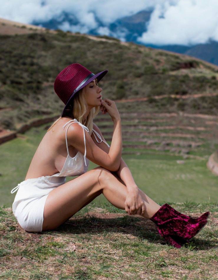 Sideboob? Yes, Please!