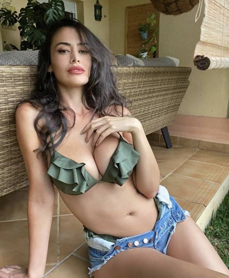 These Jeans Will Hold You Tight