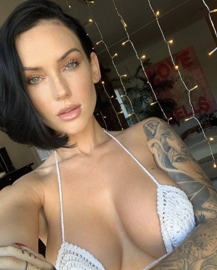 Bring In All The Sexy Tattoos!