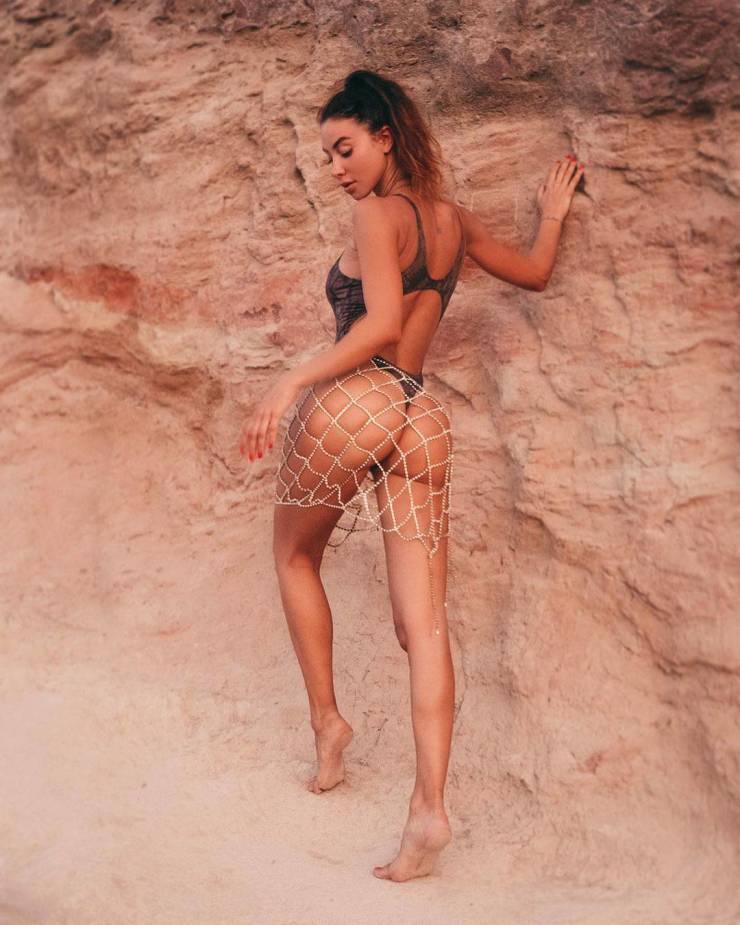 A Booty-full Collection of Girls