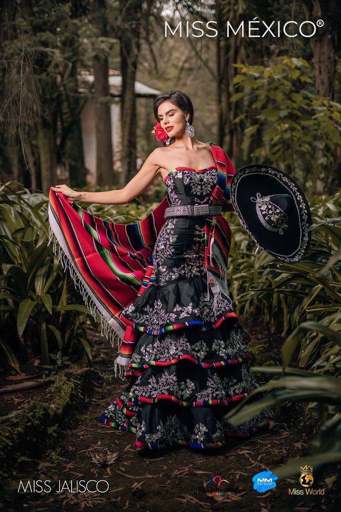 2020 “Miss Mexico” Contestants In National Dresses