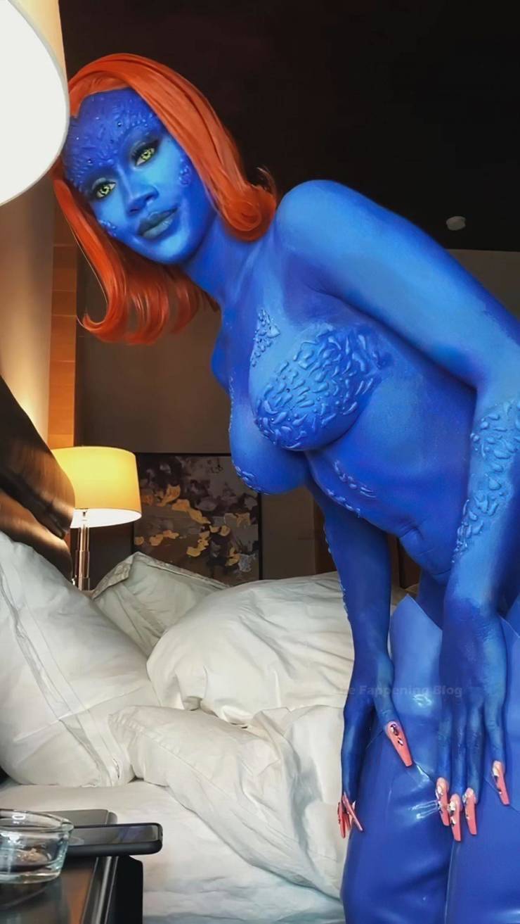 That’s A Great Mystique Cosplay!