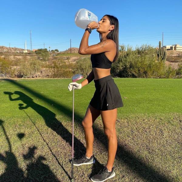 It’s Sexy Golfing Time!