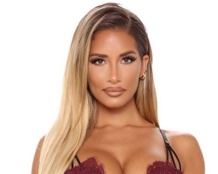Sierra Skye In Sexy Lingerie