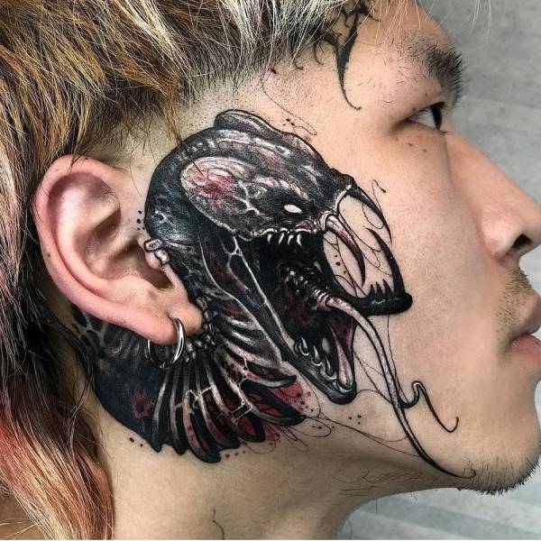 Freaks! Freaks Everywhere!