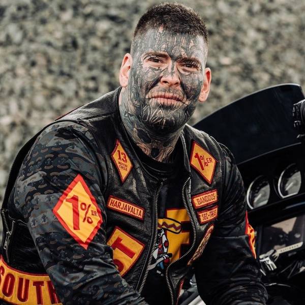 Freaks! Freaks Everywhere!