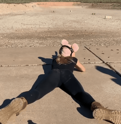 girls and their big guns 30 gifs 6.html - 1 HD GIF | Premium Gallery 2021