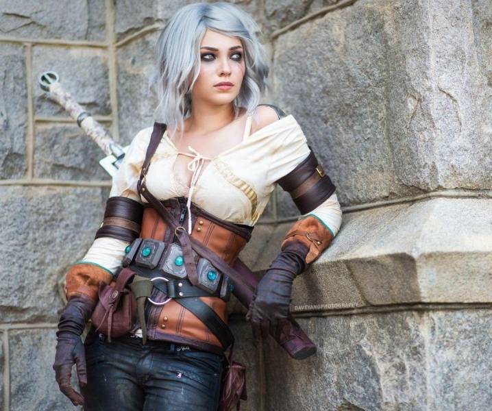 The Sexy Cosplay Girls of Every Nerd’s Fantasy