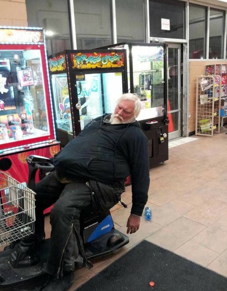 “Walmart” Visitors Are Something Else…