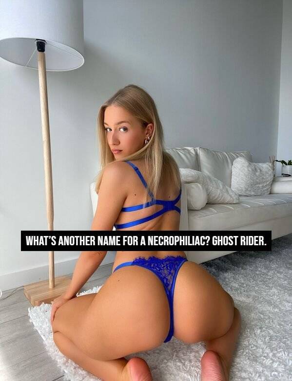 Hey, These Girls Are Funny!