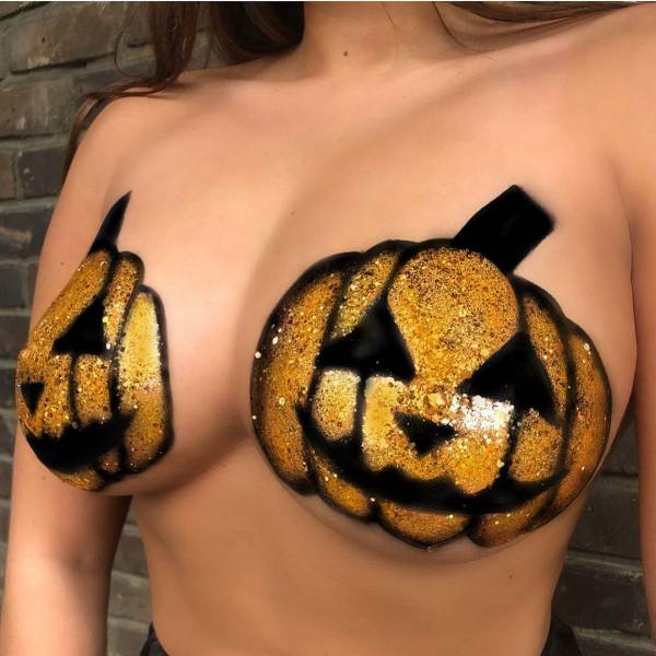 Glitter Boobs And Butts Are Still Trendy!