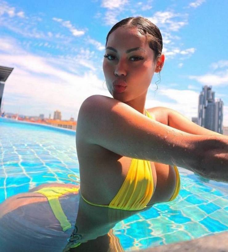 These Girls Are Very Wet!