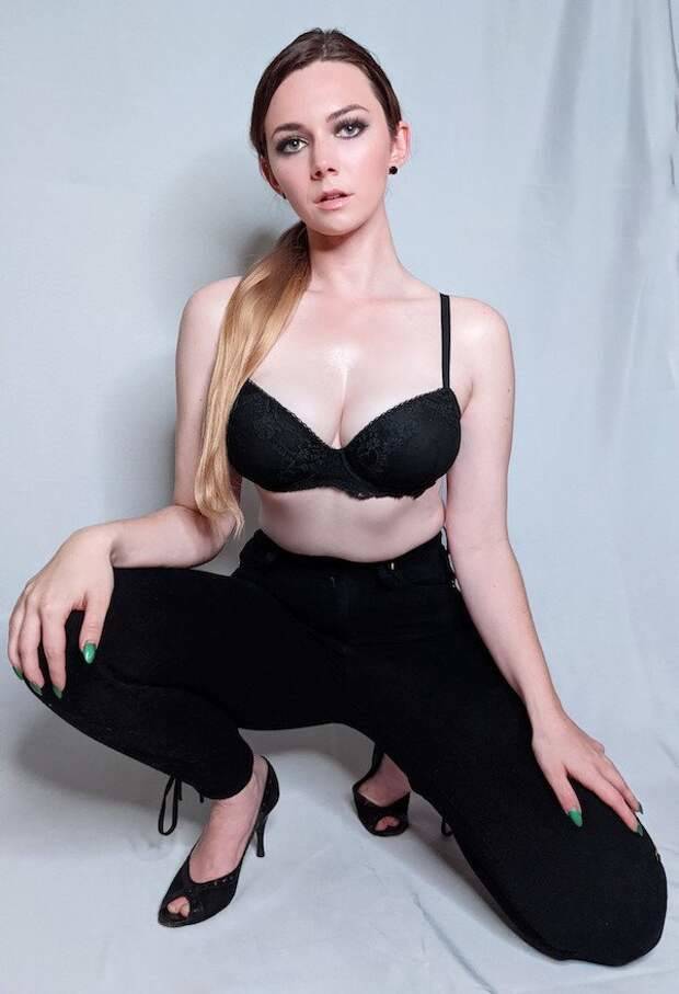 Look At Those Boobs!