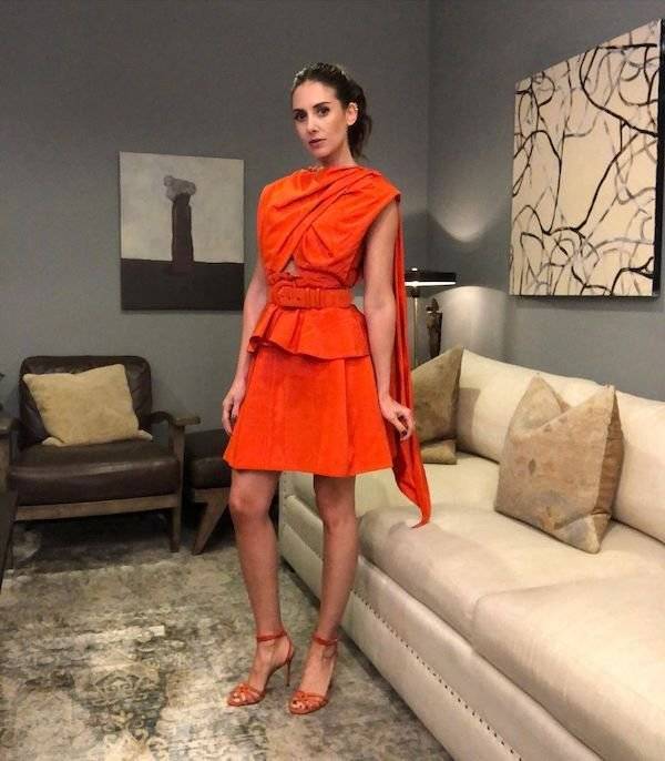 Alison Brie… And Some Facts About Her