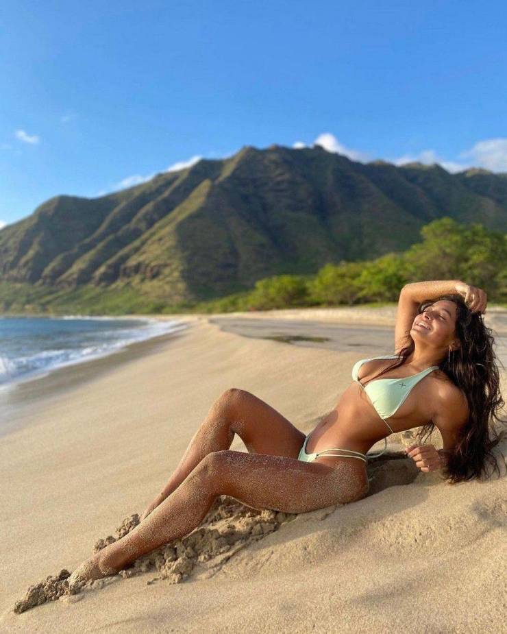 Beautiful Summer Loving Bikini Girls