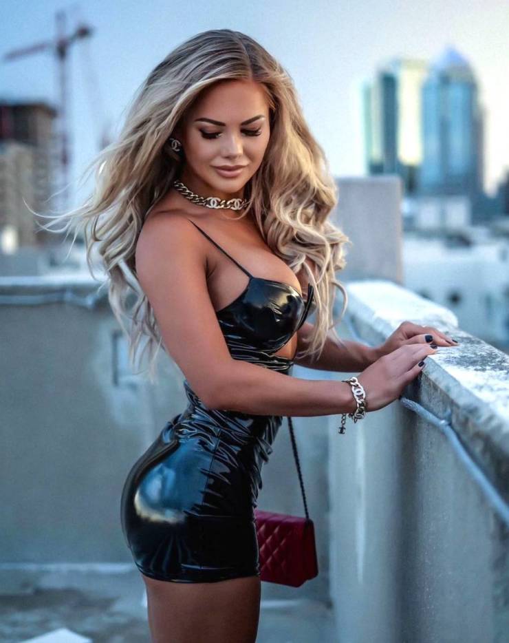 A Kinky Dose Of Latex And Leather!