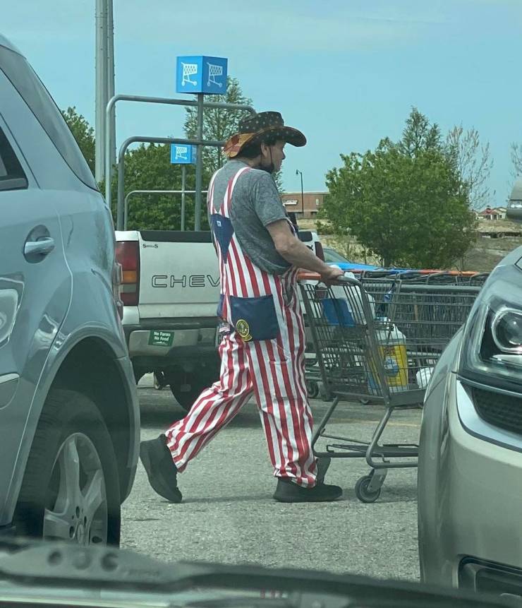 “Walmart” Is A Crazy Place…