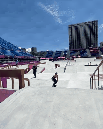 Leticia Bufoni Makes Skating Real Interesting!