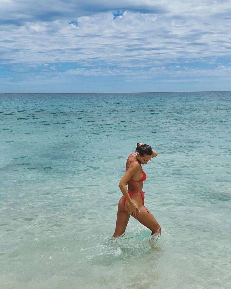 Beautiful Summer Loving Bikini Girls