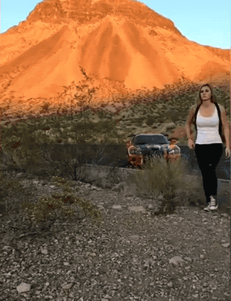 girls vs guns 32 gifs 3.html - 1 HD GIF | Premium Gallery 2021