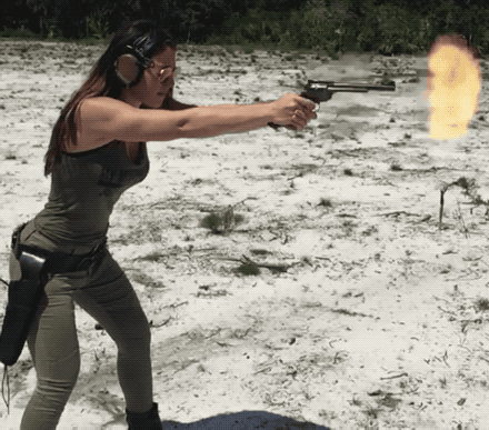 girls vs guns 32 gifs 3.html - 1 HD GIF | Premium Gallery 2021