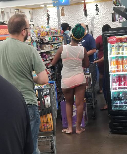 “Walmart” And Its Crazy Customers