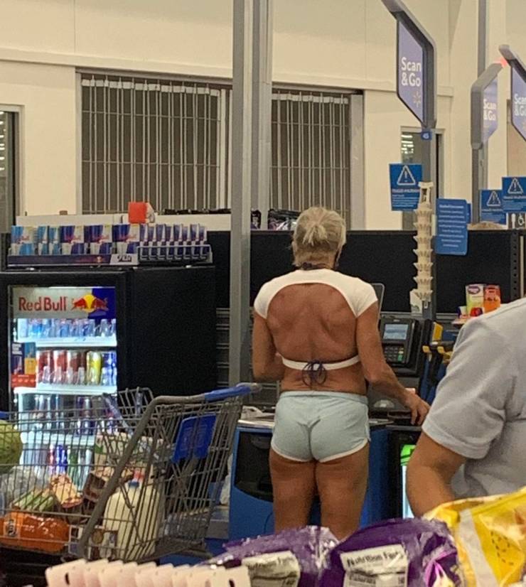 “Walmart” And Its Crazy Customers