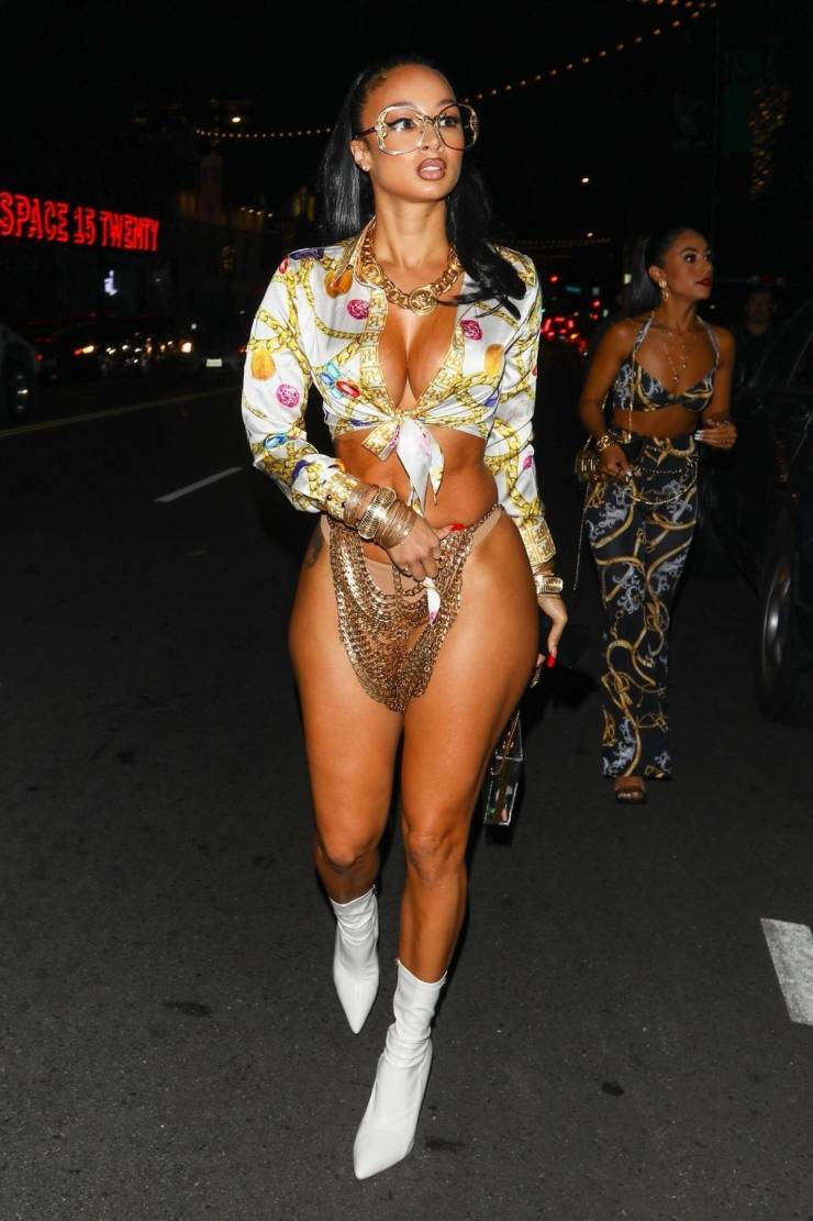Draya Michele Wearing An Extravagant Outfit