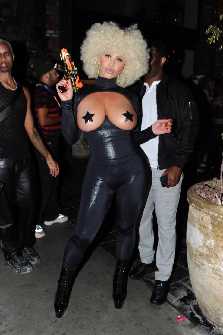 Amber Rose In A Sexy Outfit