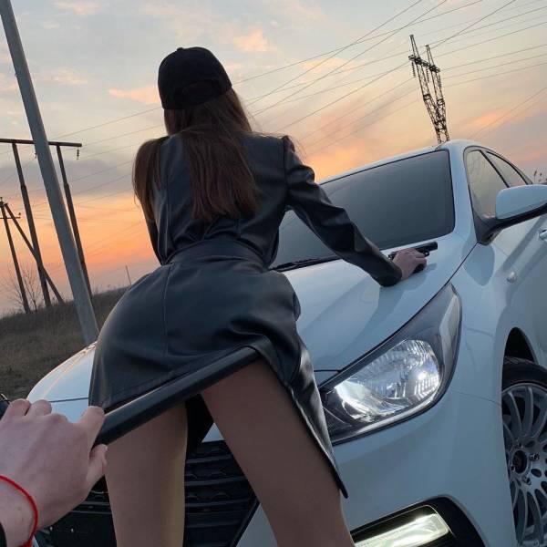 Hot Girls In Latex And Leather