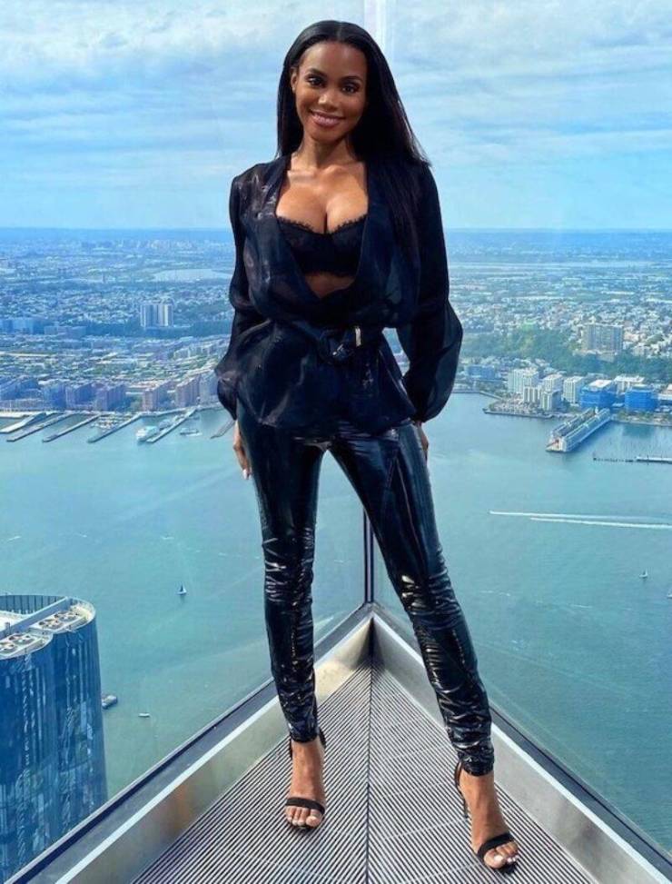 Hot Girls In Latex And Leather