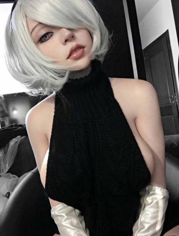 Sweater Season Looks Pretty Hot!