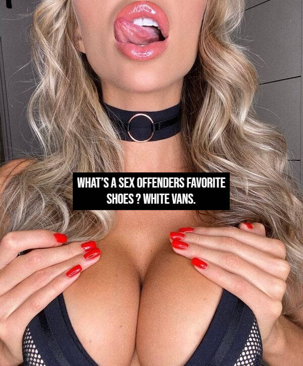 Hot Ladies With Hot Jokes!