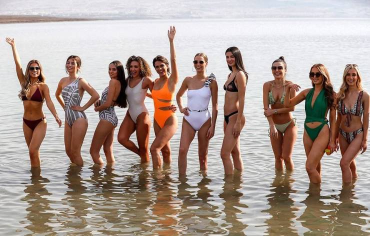 “Miss Universe” Contestants In A Dead Sea Photoshoot