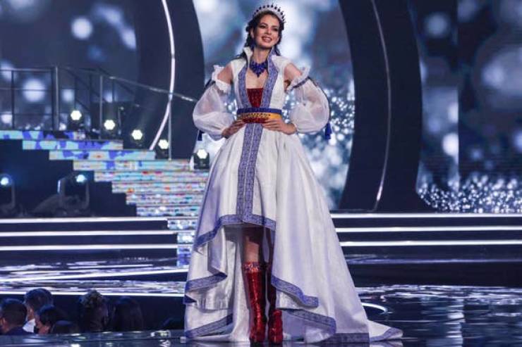 “Miss Universe” Contestants Wearing Their National Costumes