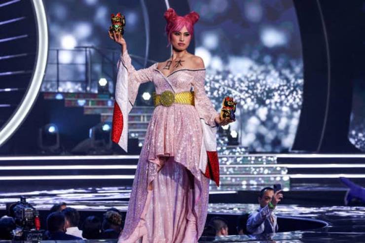 “Miss Universe” Contestants Wearing Their National Costumes