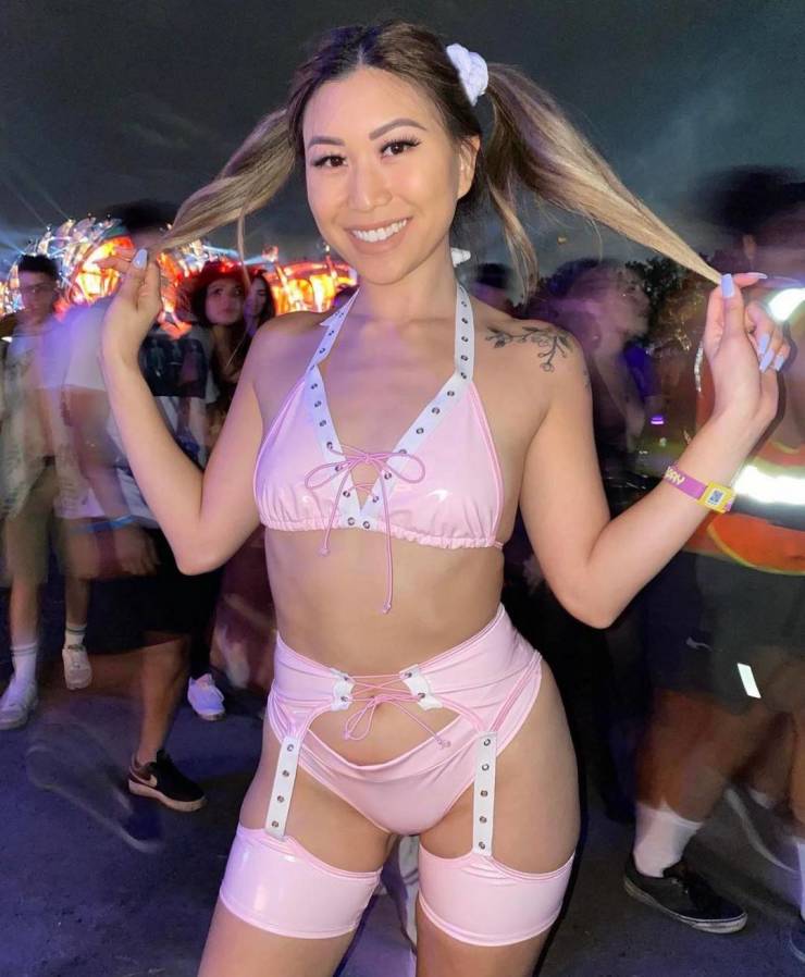 Feeling Festive? These Girls Definitely Are!