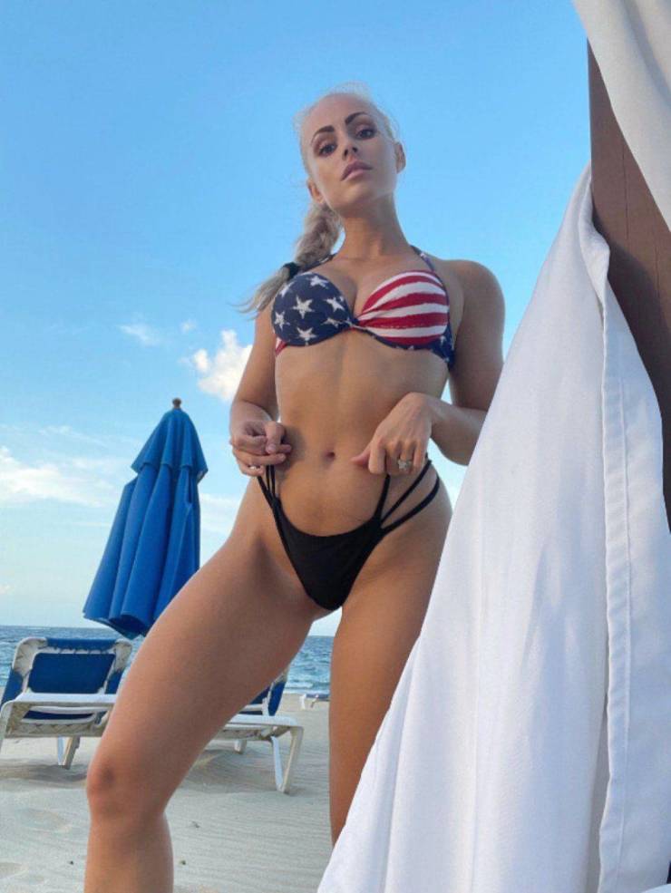 Beautiful Summer Loving Bikini Girls