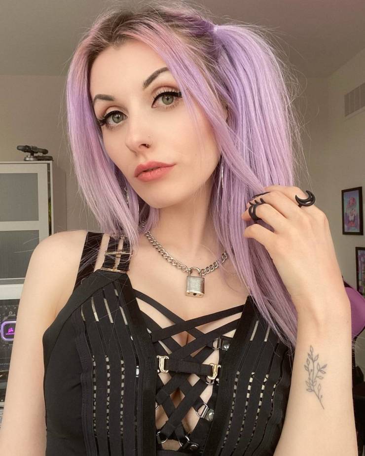 Dyeing To See These Girls?