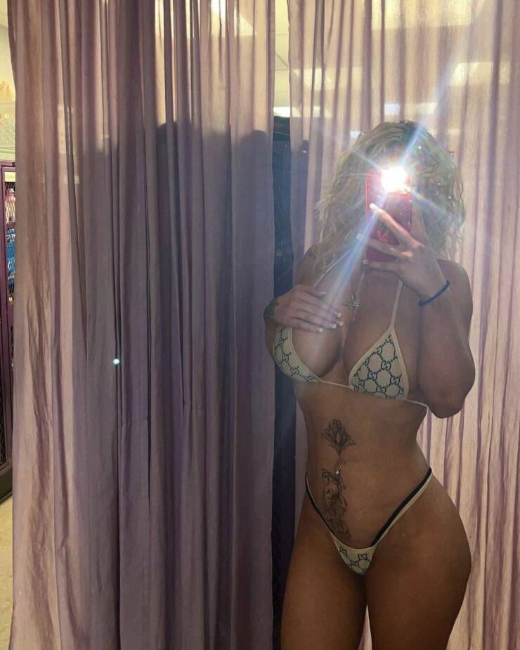 Stripper Locker Room Selfies