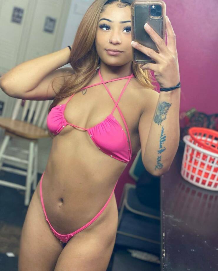 Stripper Locker Room Selfies