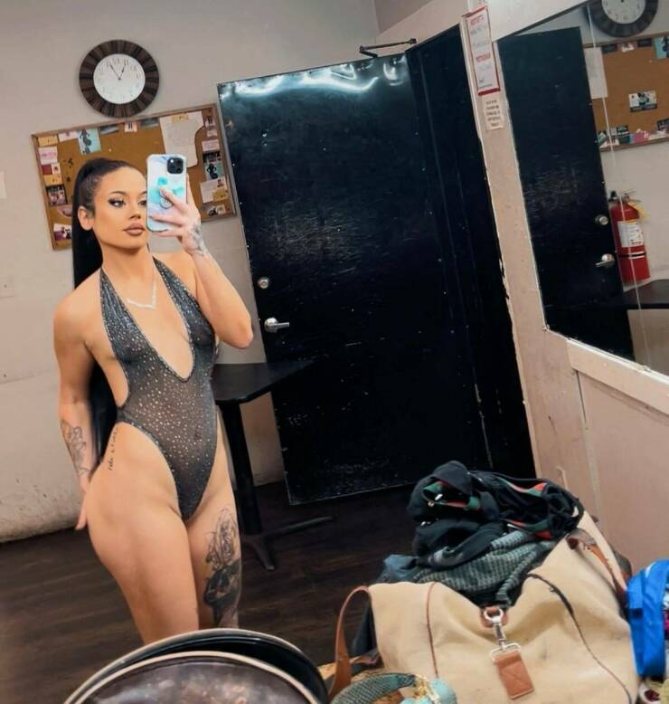 Stripper Locker Room Selfies