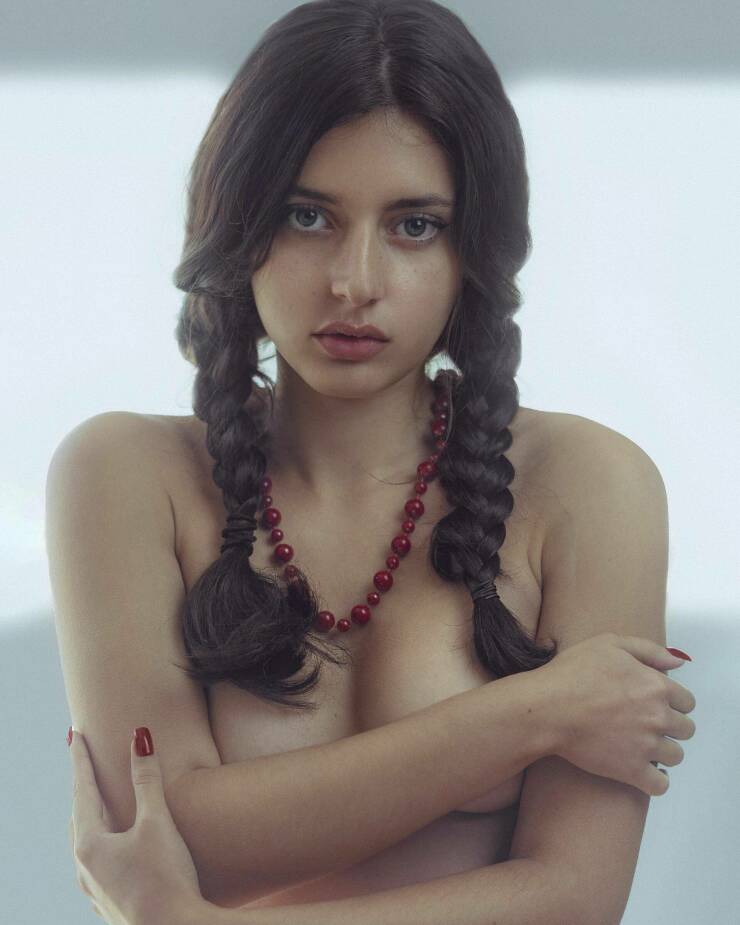 Hand Bras Are The Best Bras!