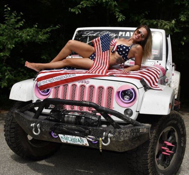 Hot Girls And Big Cars