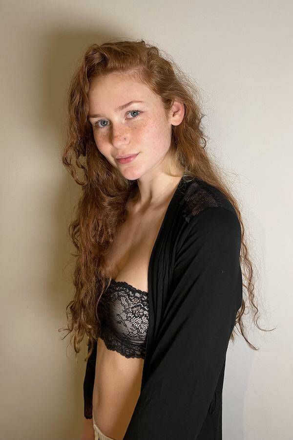 Girls Who Were Kissed By The Sun