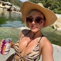 hot girls you meet on the street 31 pics.html - 31 HD Photos | Premium Gallery 2012