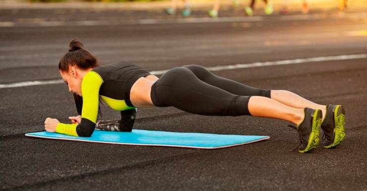 These Girls Are So Fit!