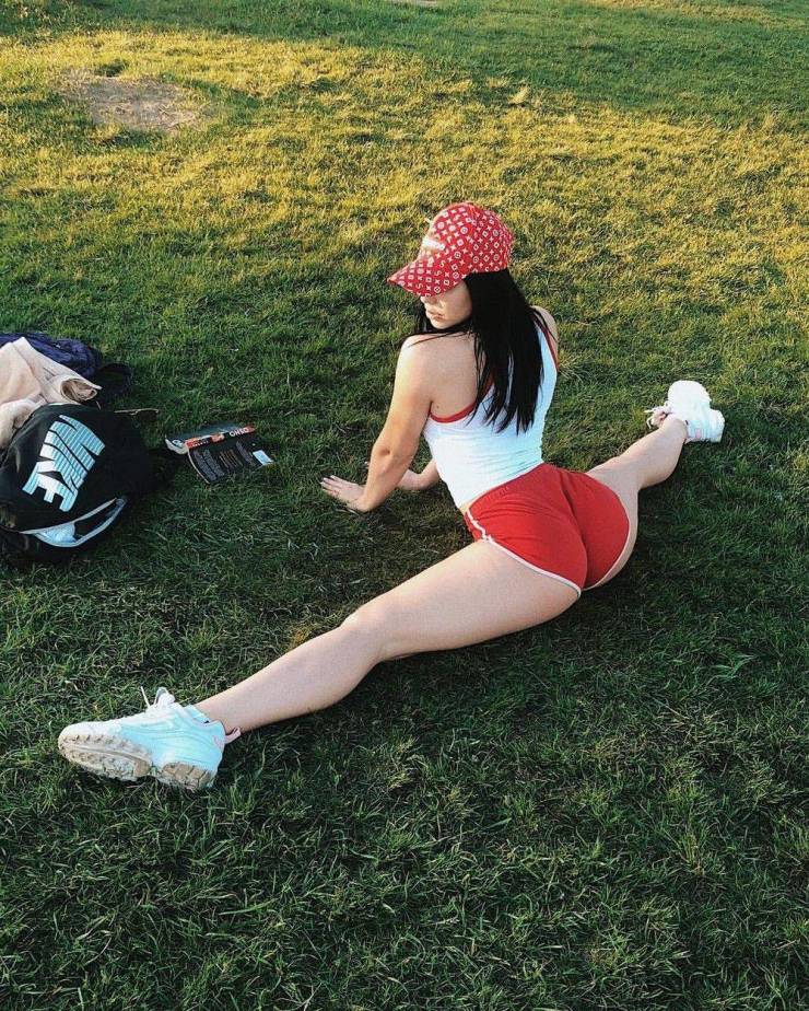 These Girls Are So Fit!