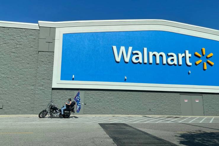 walmart is a wild place 44 pics 18.html - 44 HD Photos | Premium Gallery 2022