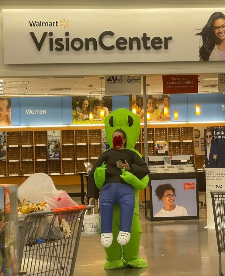 walmart is a wild place 44 pics 18.html - 44 HD Photos | Premium Gallery 2022